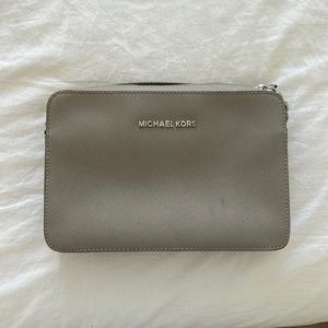 Michael Kors Crossbody purse